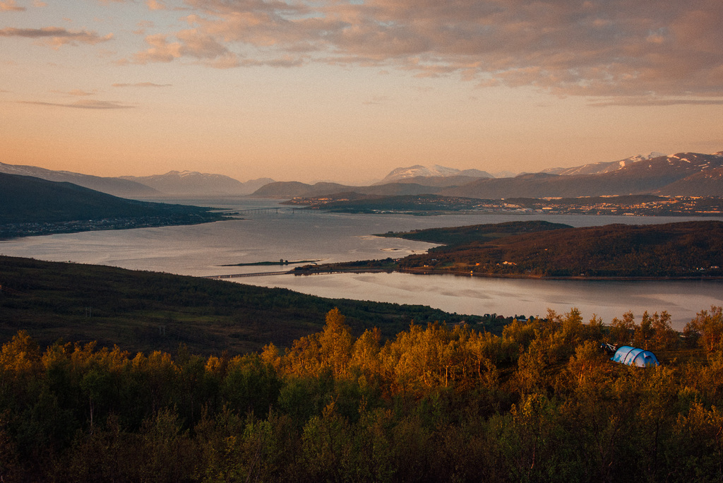 Autumn shore